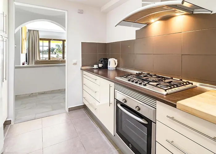 Ab4 - Lovely Walking Distance Lejlighed Marbella