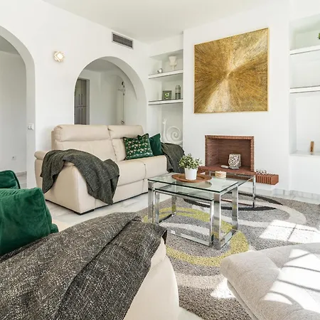 Ab4 - Lovely Walking Distance Apartment *