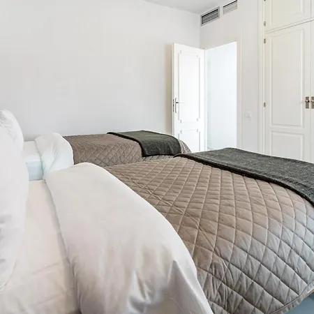 Ab4 - Lovely Walking Distance Apartamento *