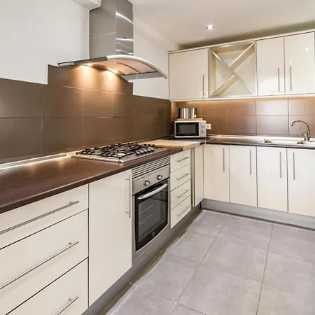 Ab4 - Lovely Walking Distance, 아파트