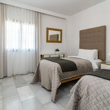 Ab4 - Lovely Walking Distance, *
