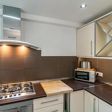 Ab4 - Lovely Walking Distance Apartamento