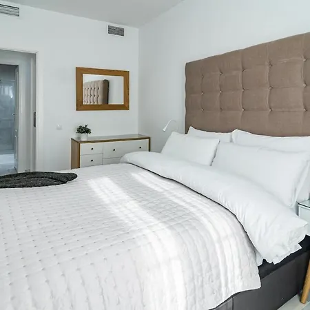 Apartamento Ab4 - Lovely Walking Distance Marbella